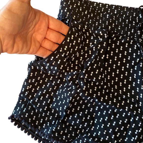 A.N.A Shorts - Picture 3 of 6